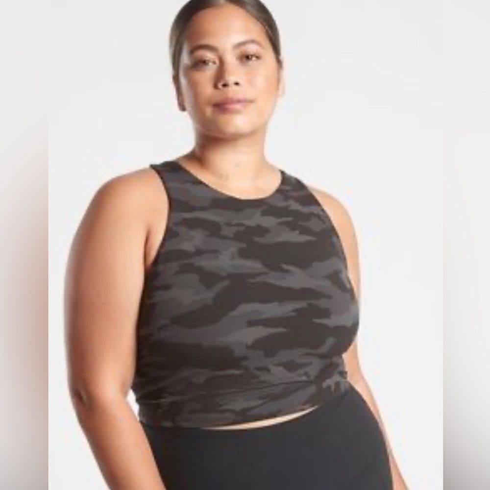 Athleta Conscious D-DD Camo Printed Crop NWT size 3X